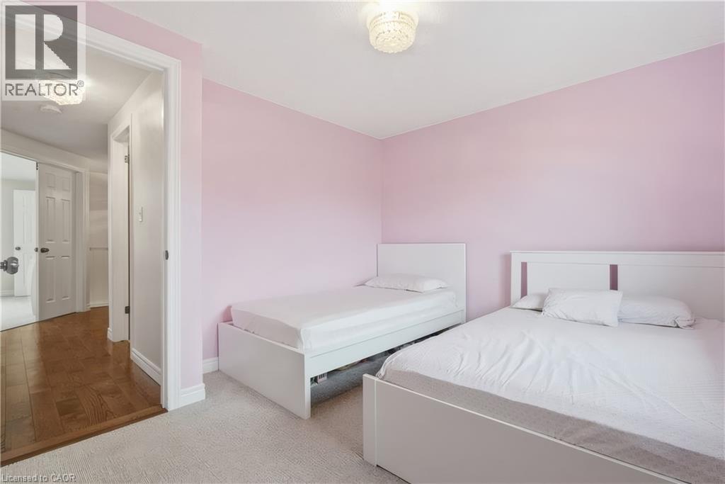 177 WATSON Road N - 37