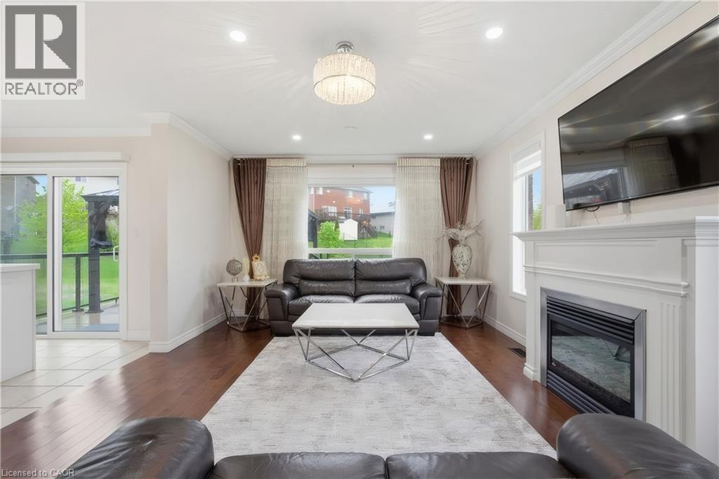 177 WATSON Road N - 4