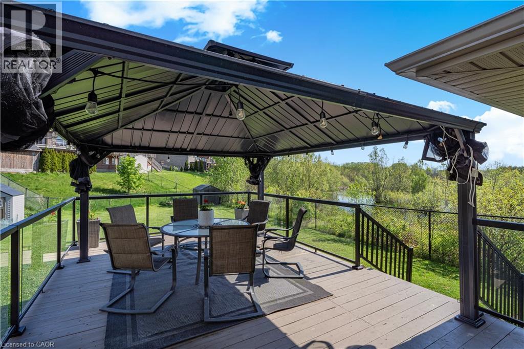 177 WATSON Road N - 40