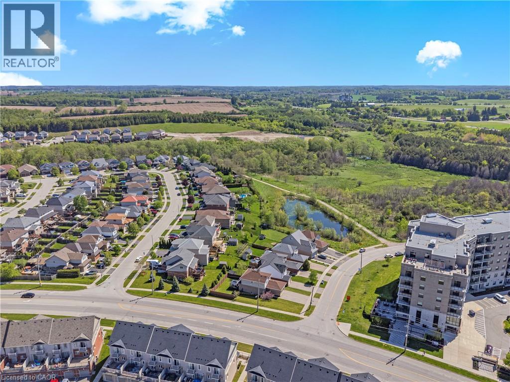 177 WATSON Road N - 43