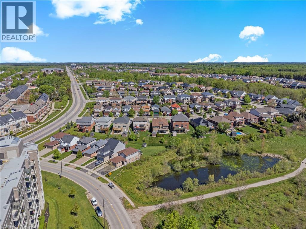 177 WATSON Road N - 44