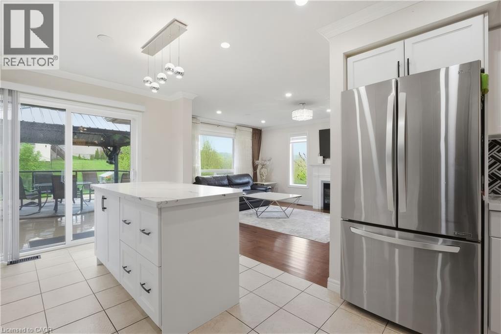 177 WATSON Road N - 8
