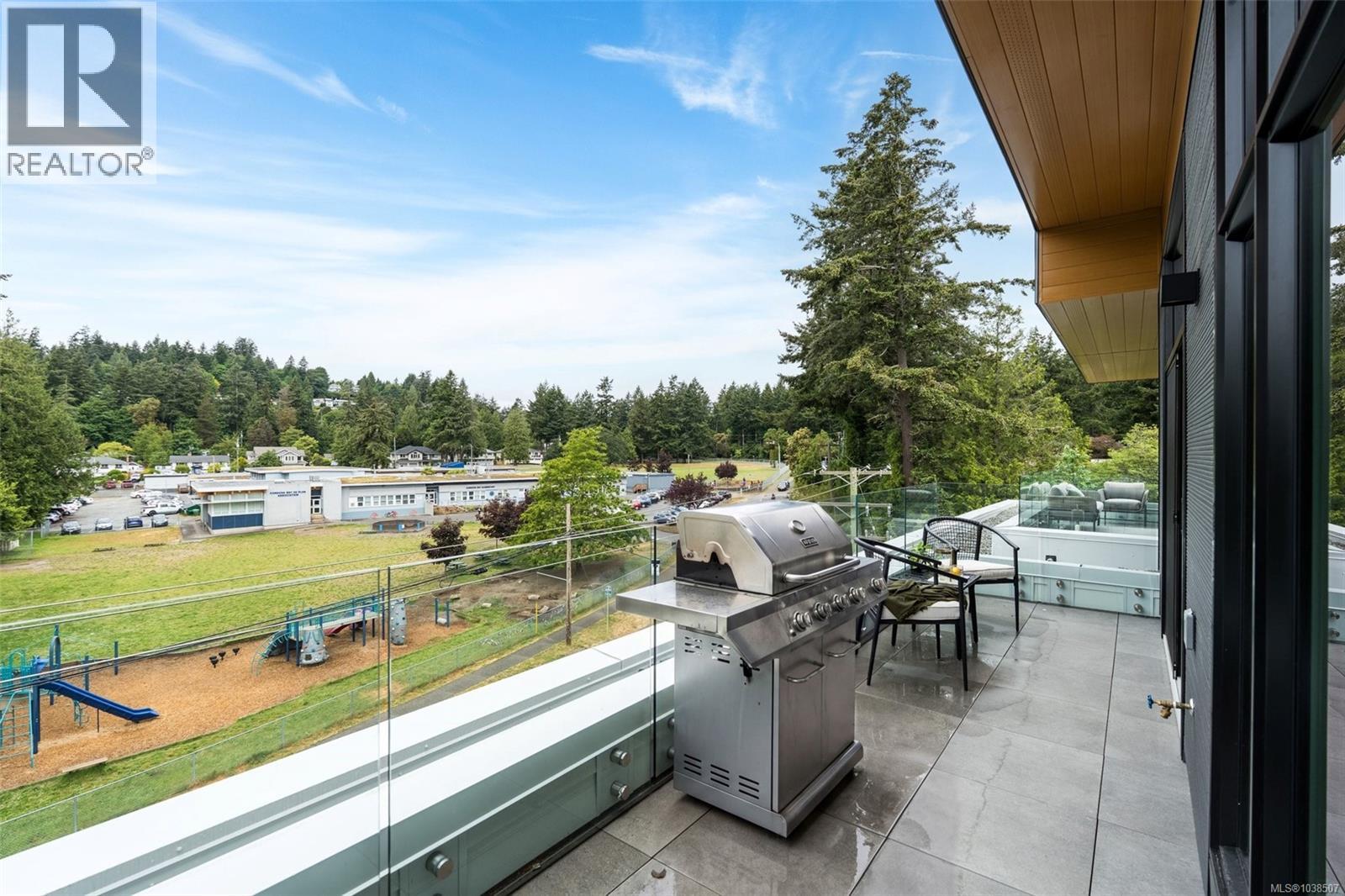 #PH 403 5229 Cordova Bay Rd - 22