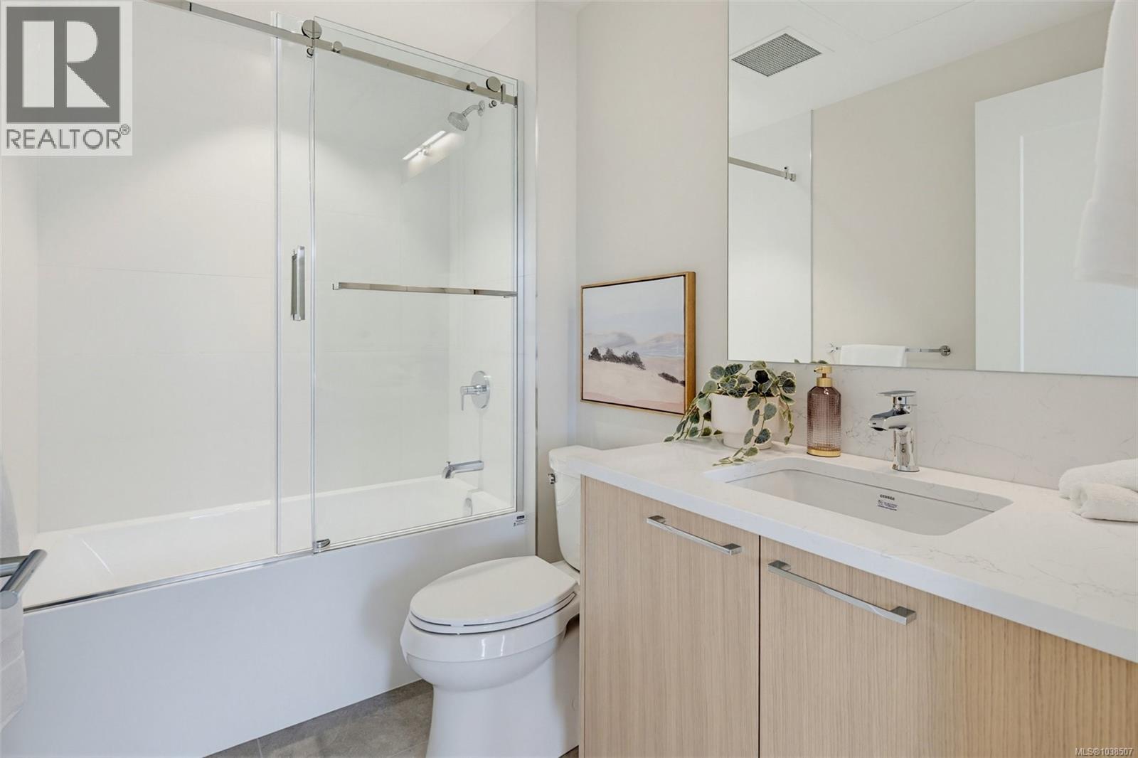 #PH 403 5229 Cordova Bay Rd - 14