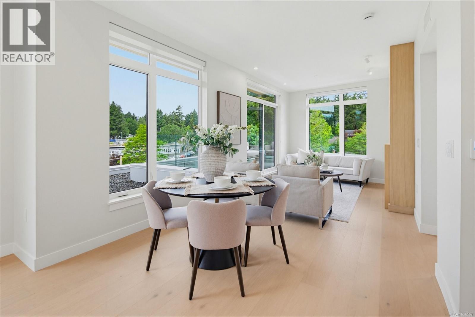 #PH 403 5229 Cordova Bay Rd - 8