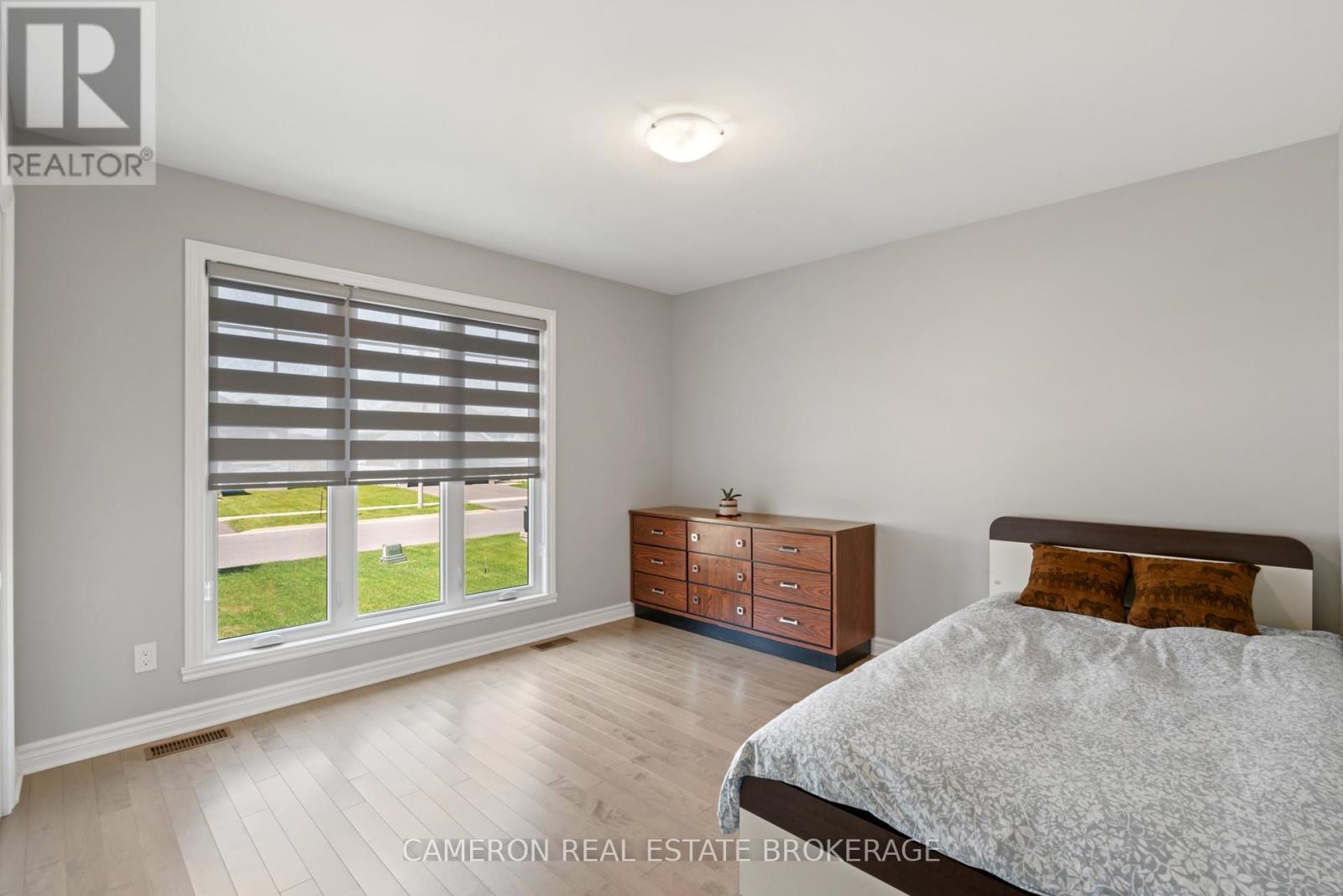 1640 OXBRIDGE DRIVE - 16