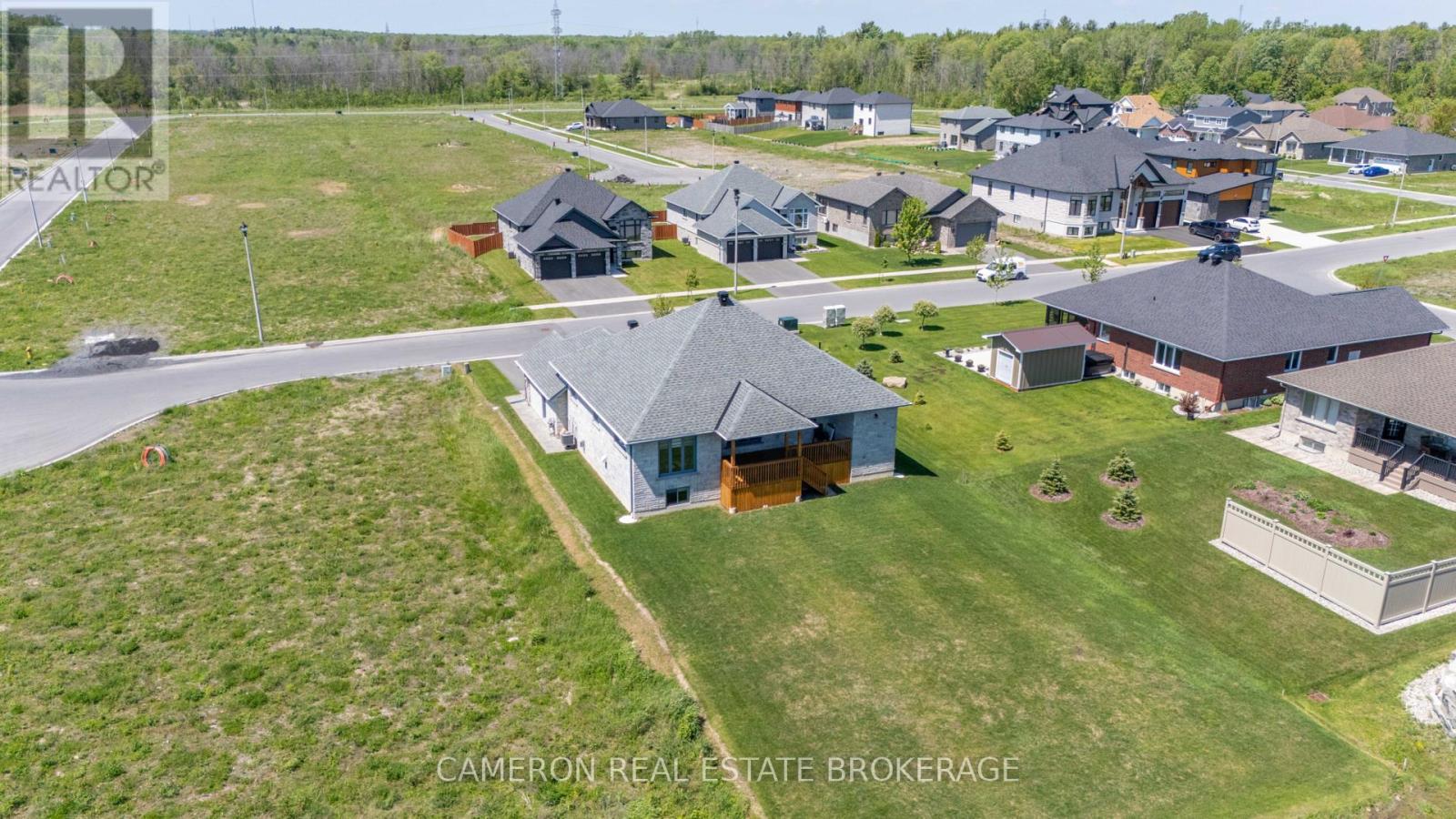 1640 OXBRIDGE DRIVE - 41