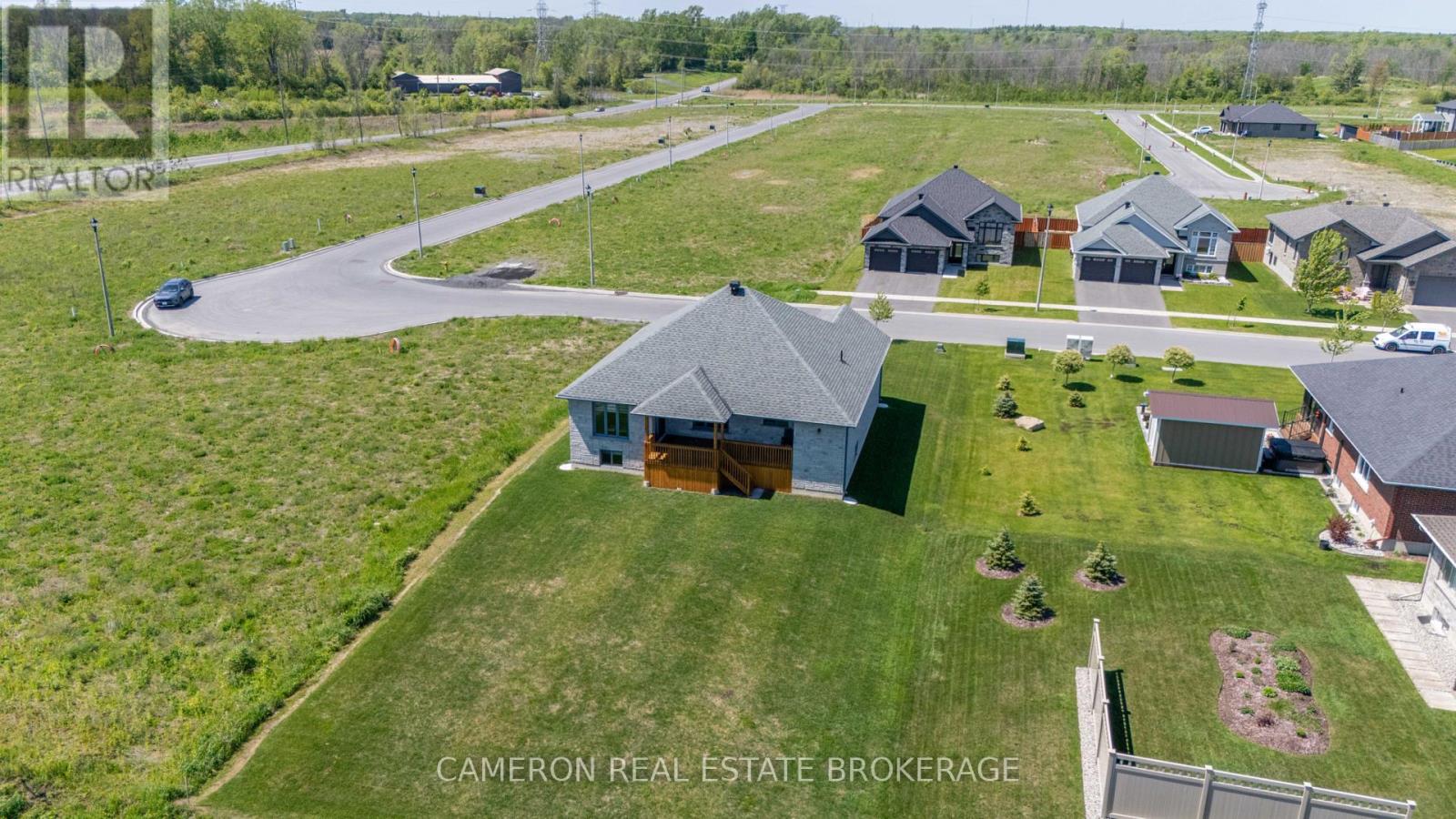 1640 OXBRIDGE DRIVE - 43