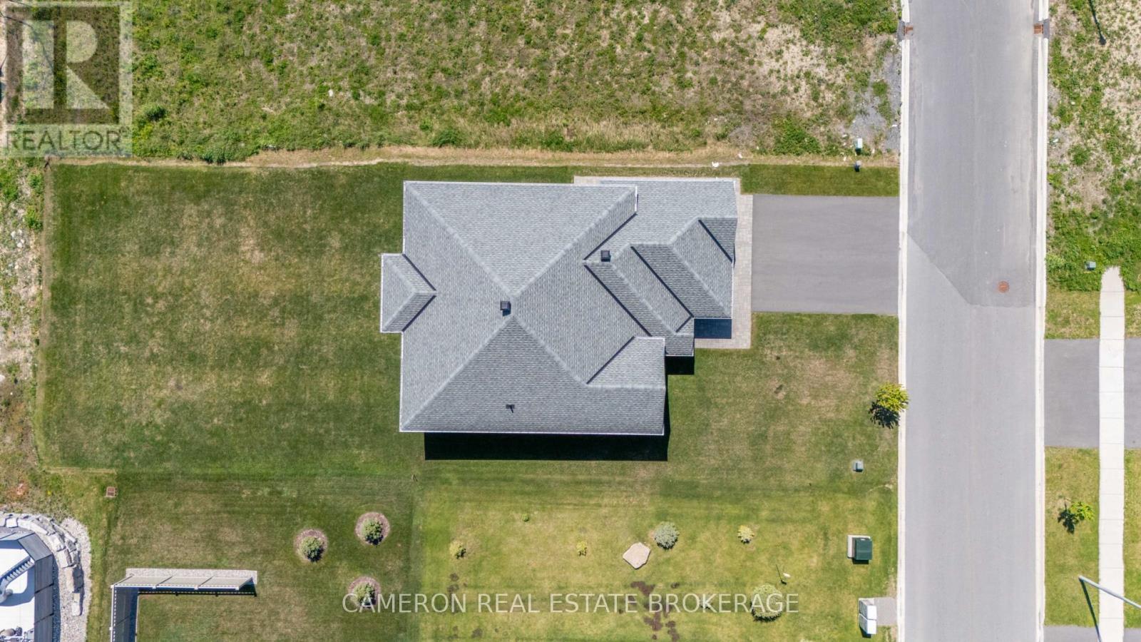 1640 OXBRIDGE DRIVE - 45