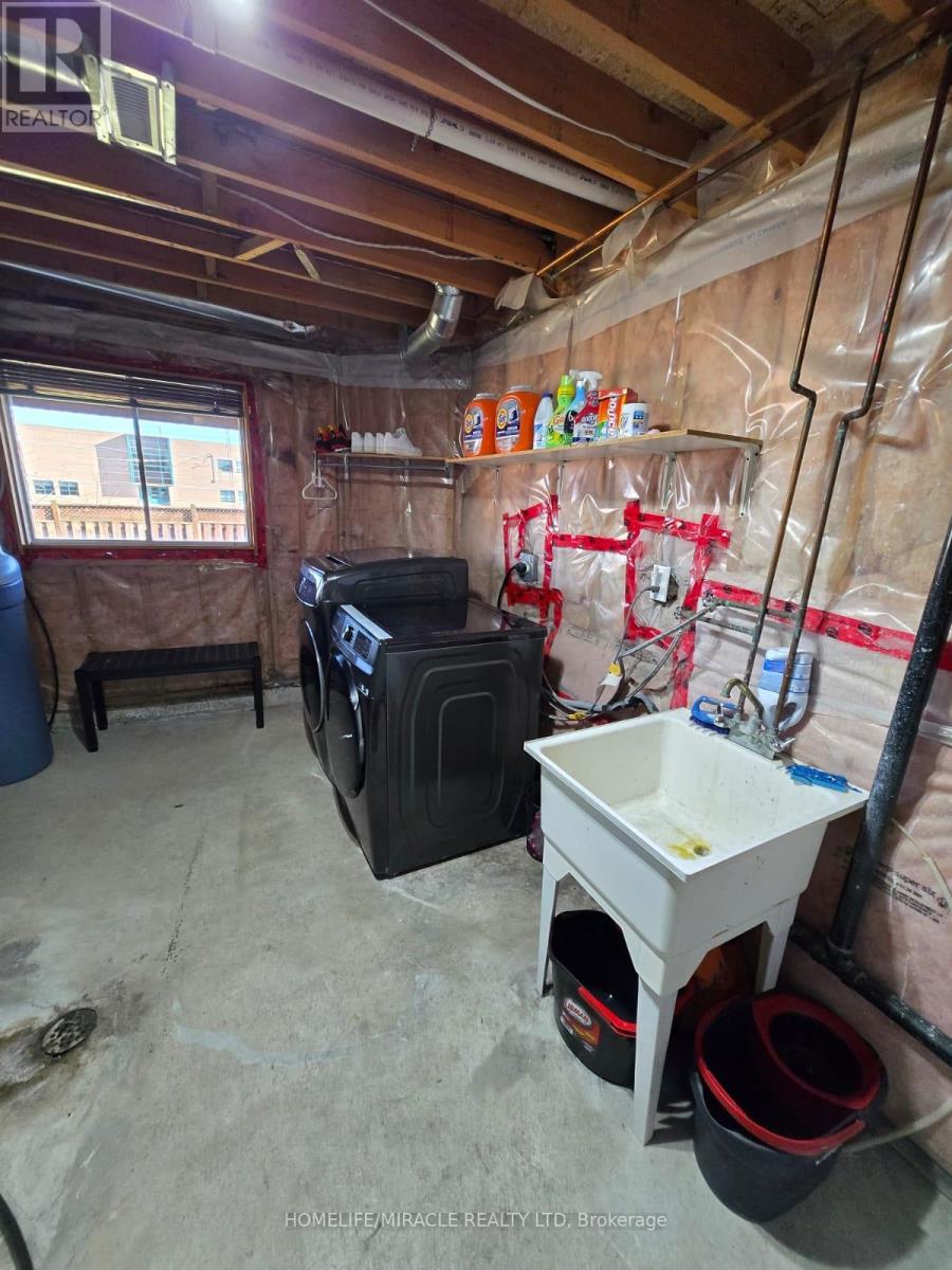 29 NICHOLSON DRIVE - 38