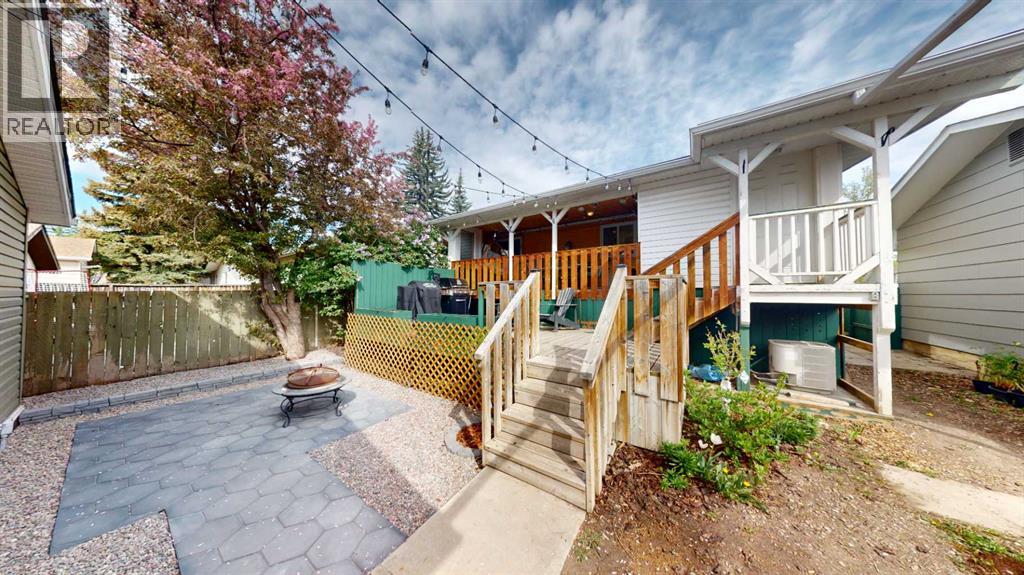 117 Midcrest Crescent SE - 23