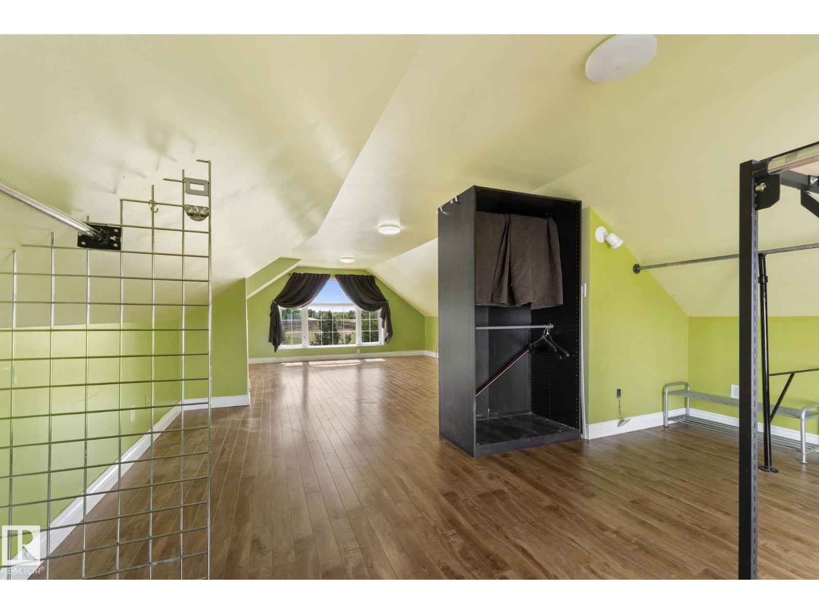 54255 RGE ROAD 222 - 28
