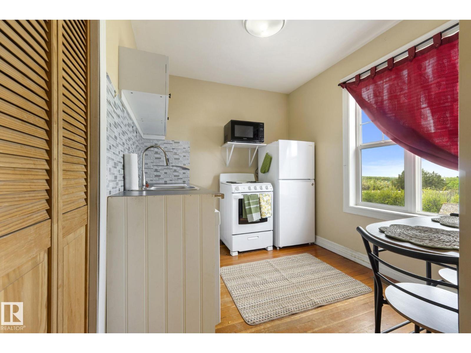 54255 RGE ROAD 222 - 21