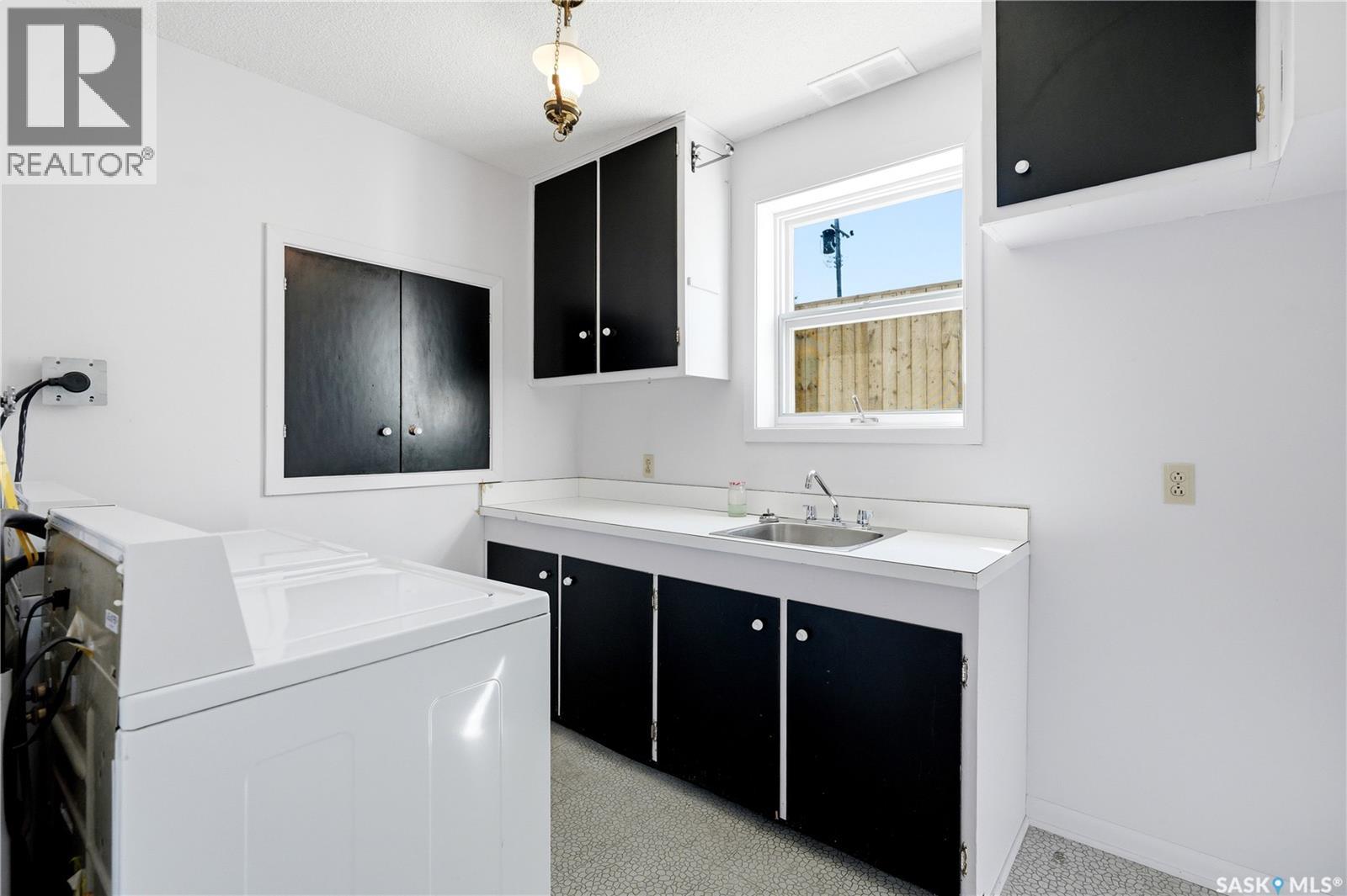 #1901 William AVENUE - 24