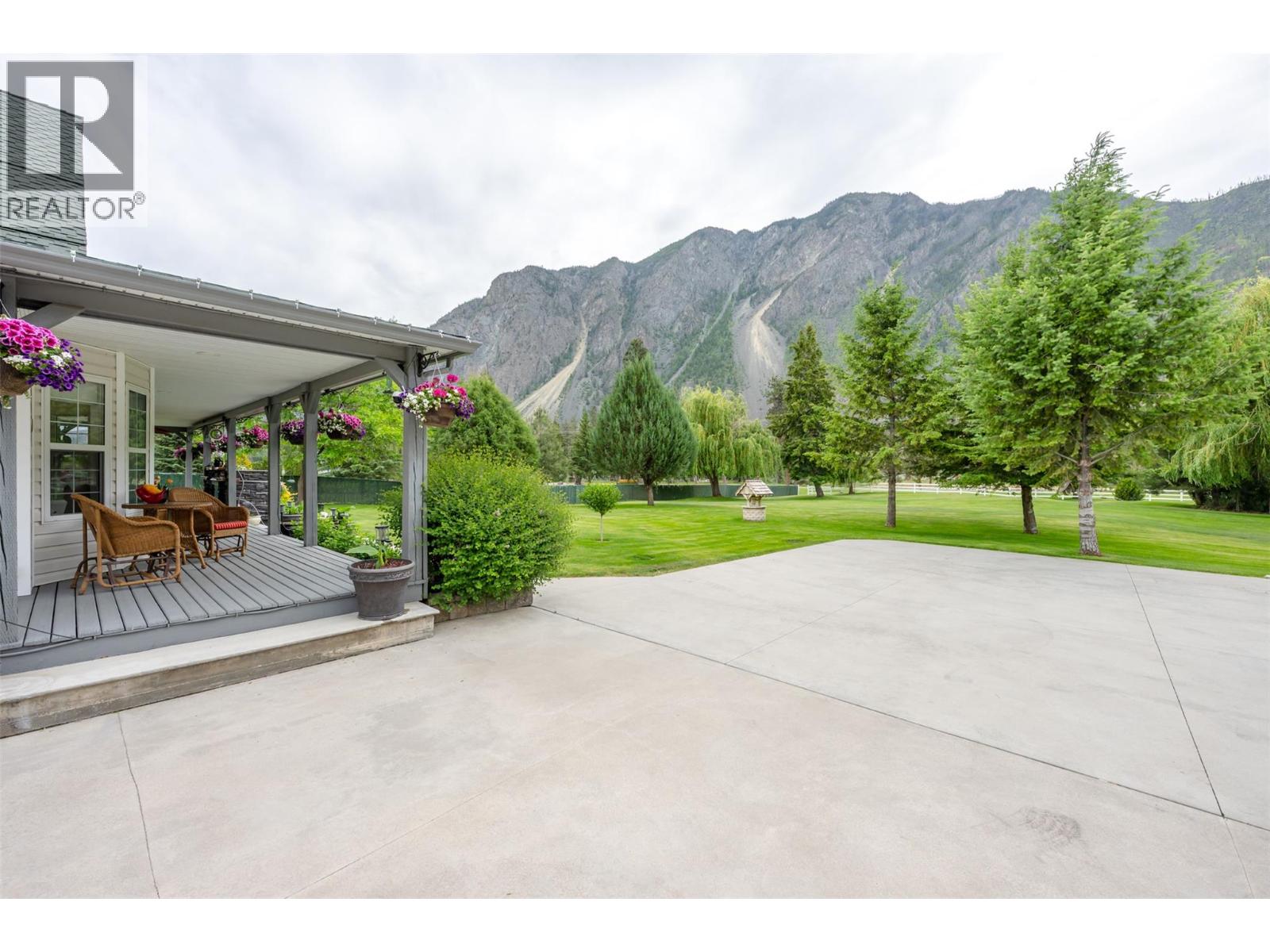 2900 River Road, Keremeos