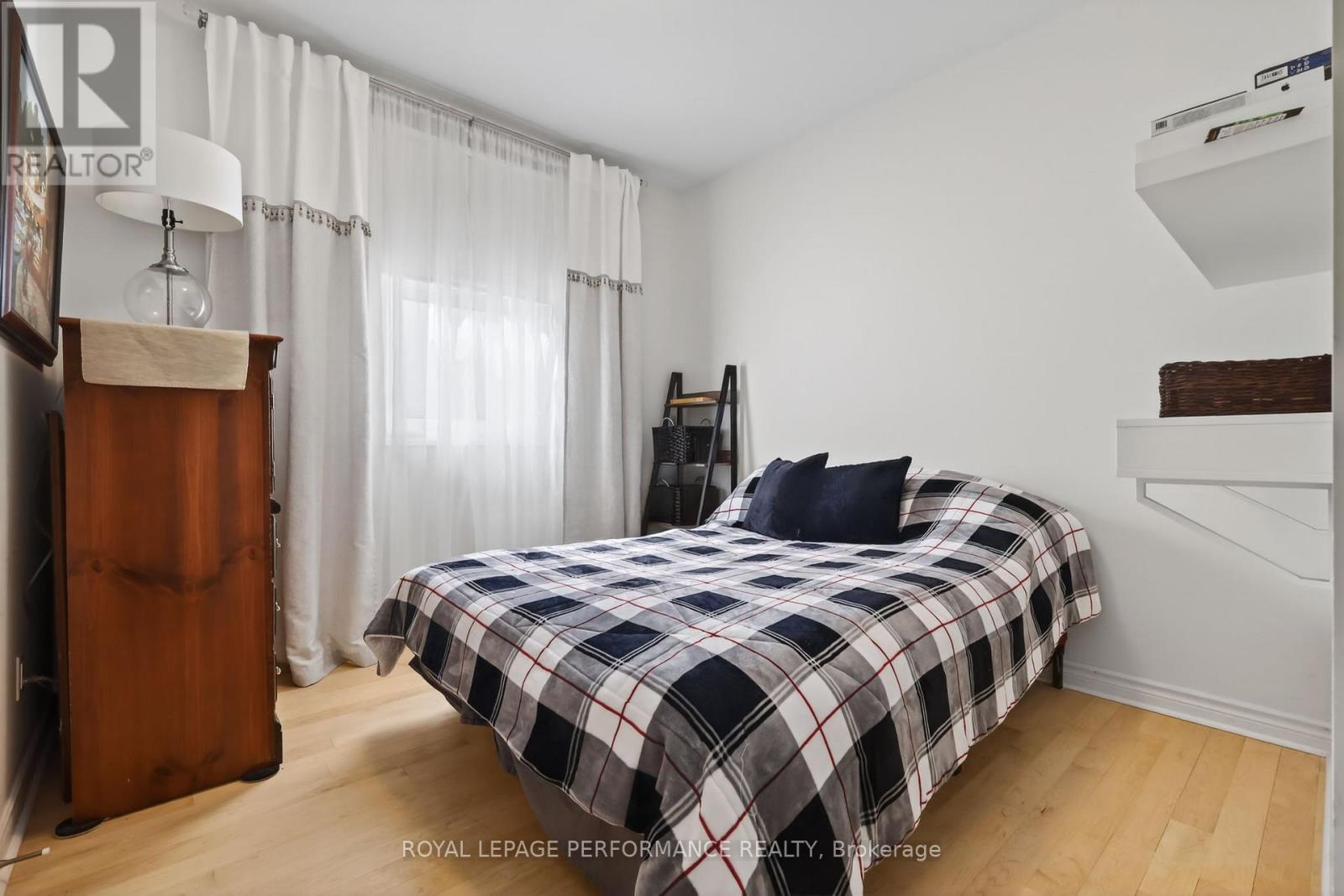 669 BRACEWELL STREET - 24