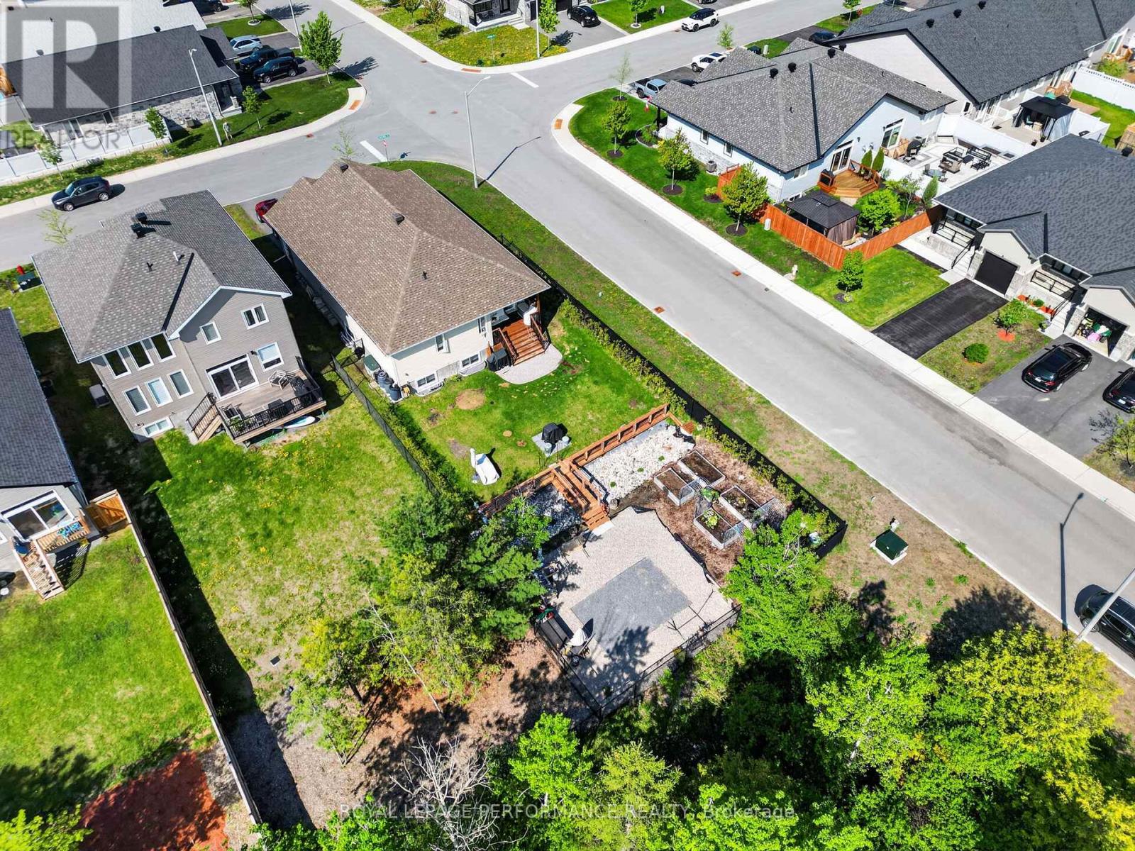 669 BRACEWELL STREET - 38