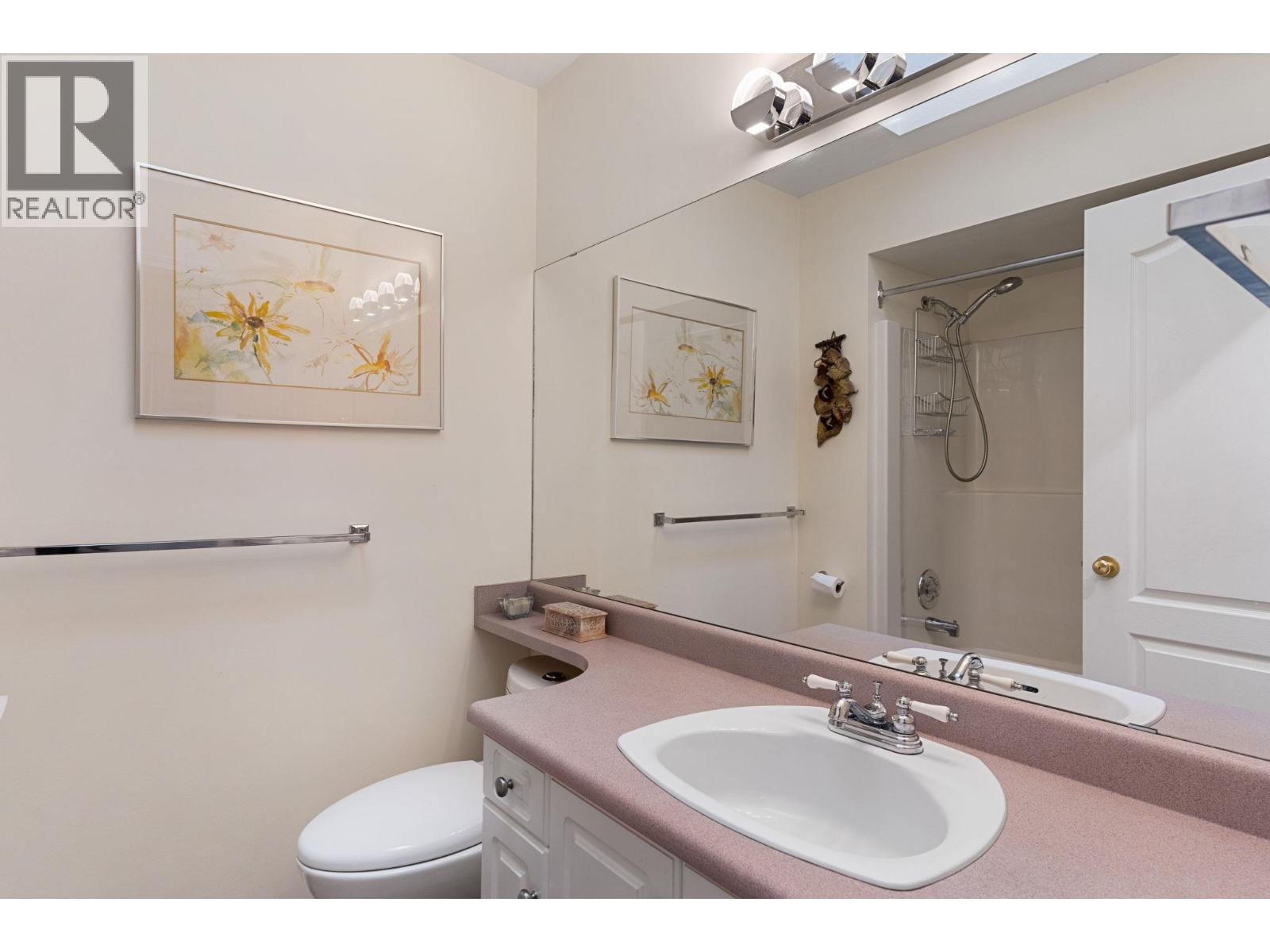  2211 Shannon Woods Place, West Kelowna