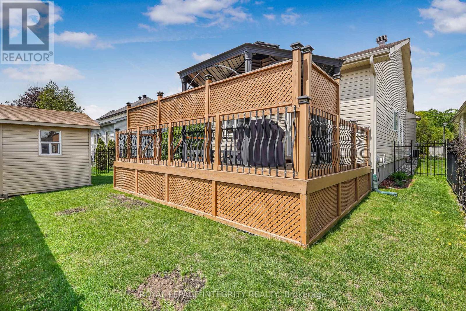 460 JASPER CRESCENT - 27