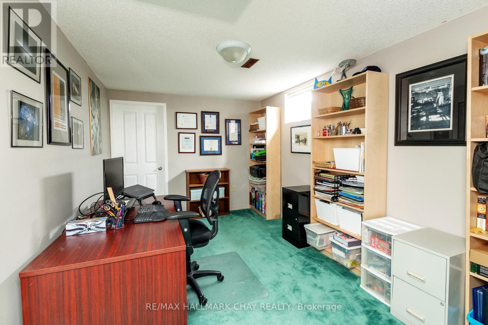 90 LAIDLAW DRIVE - 26