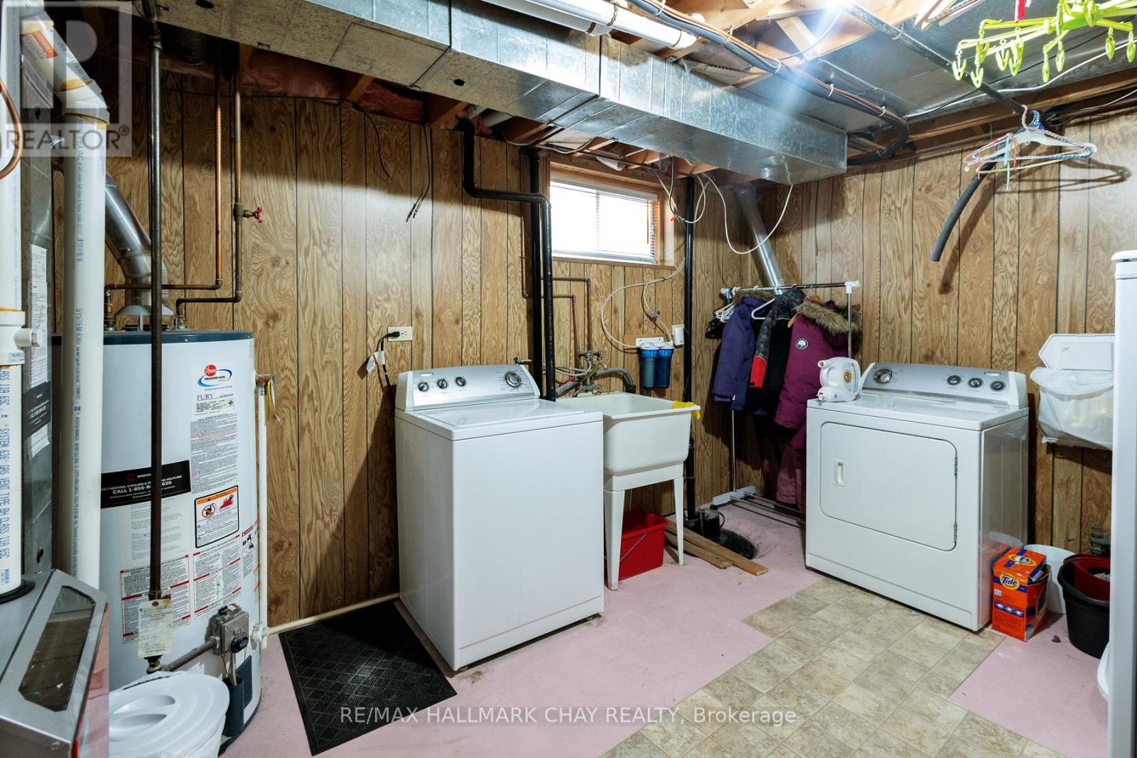 90 LAIDLAW DRIVE - 27