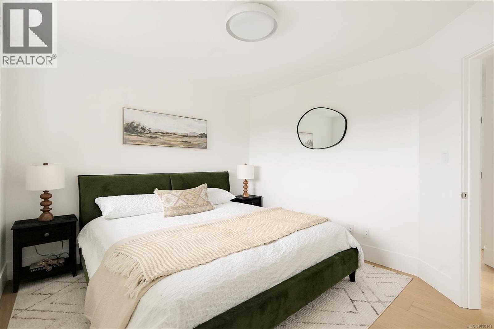 #1 2268 Bowker Ave - 35
