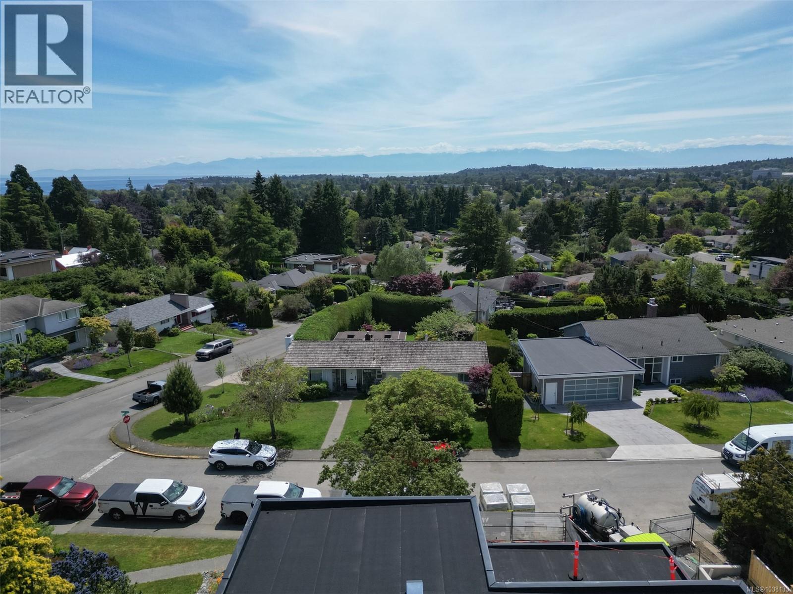 #1 3080 Oakdowne Rd - 28