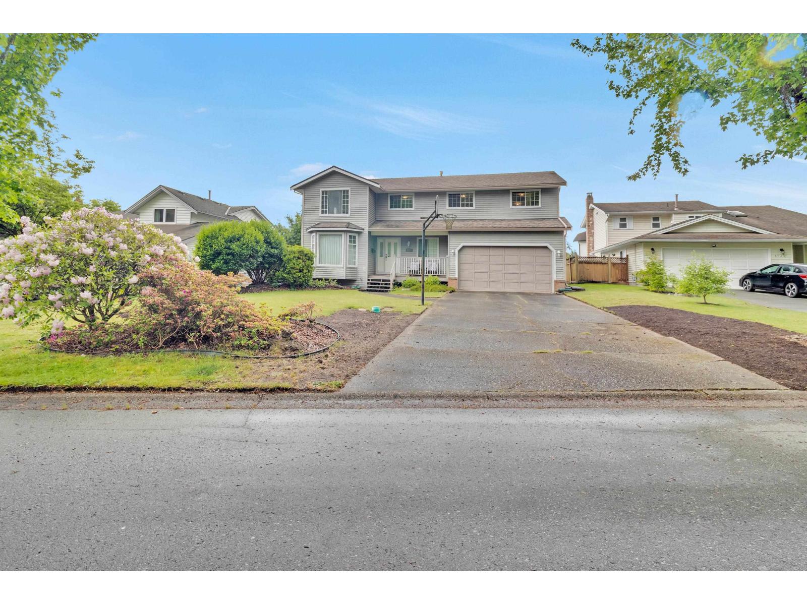 1127 161A Street - photo 2