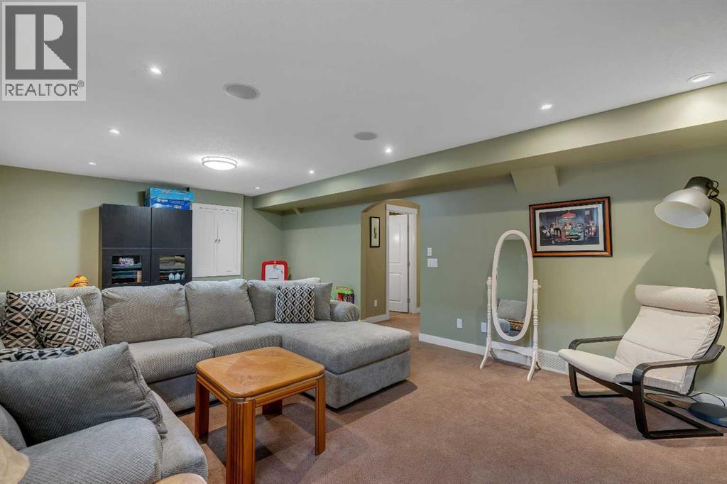 104 Prestwick Street SE - 36