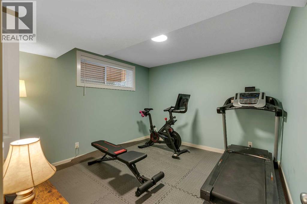 104 Prestwick Street SE - 38