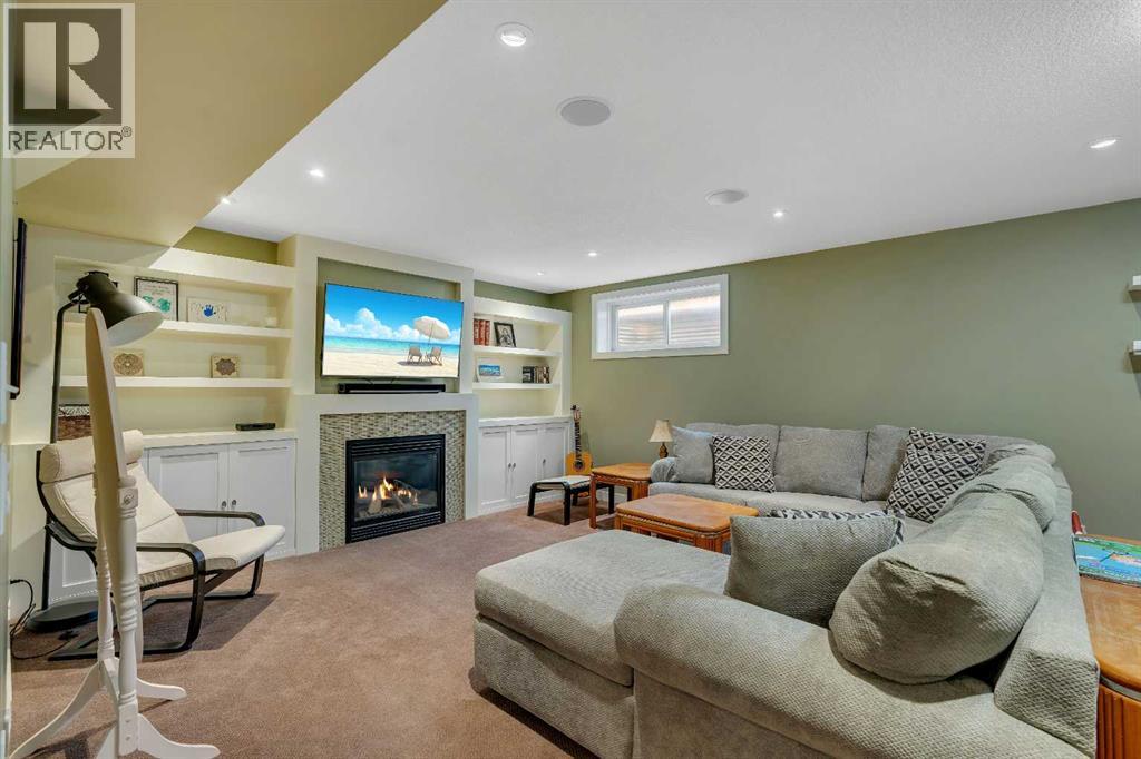 104 Prestwick Street SE - 34