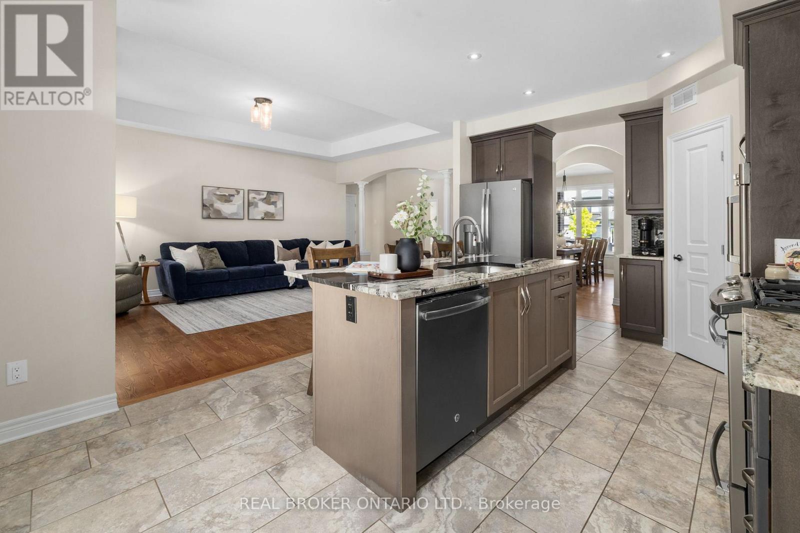 18 BRYCE COURT - 20