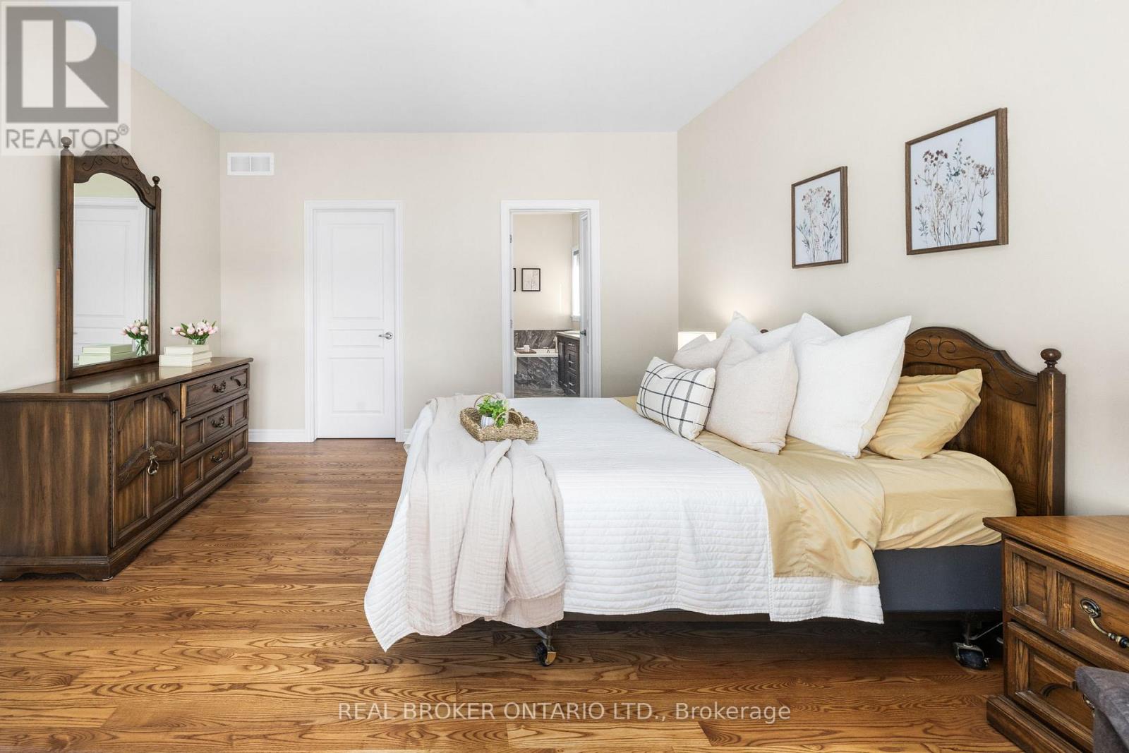 18 BRYCE COURT - 25