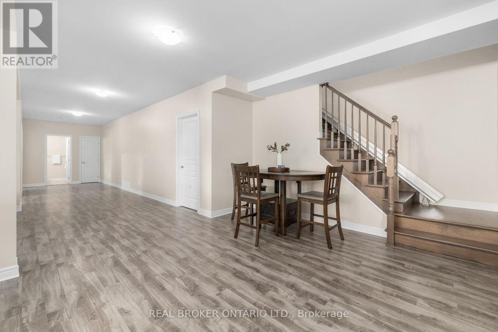 18 BRYCE COURT - 35