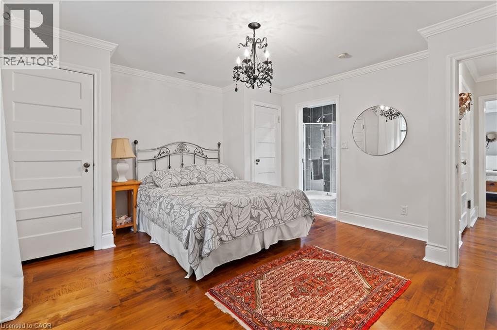 535 CHARLOTTE Street - 40