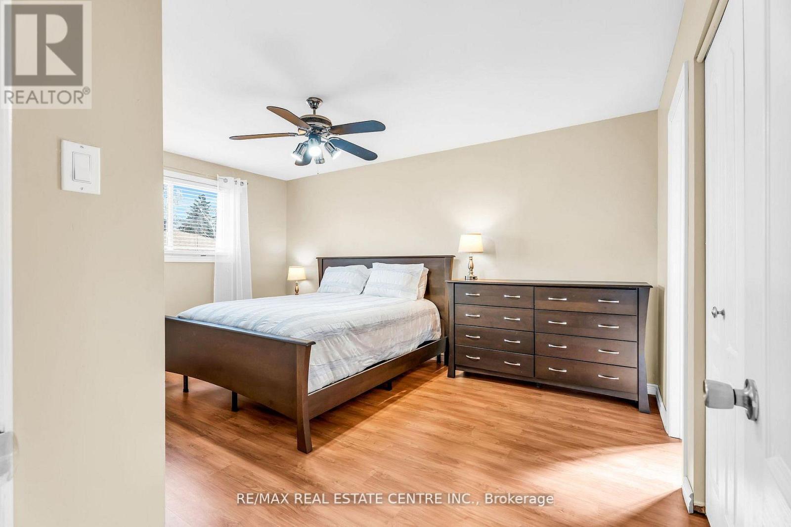 33 FOURTH AVENUE - 18