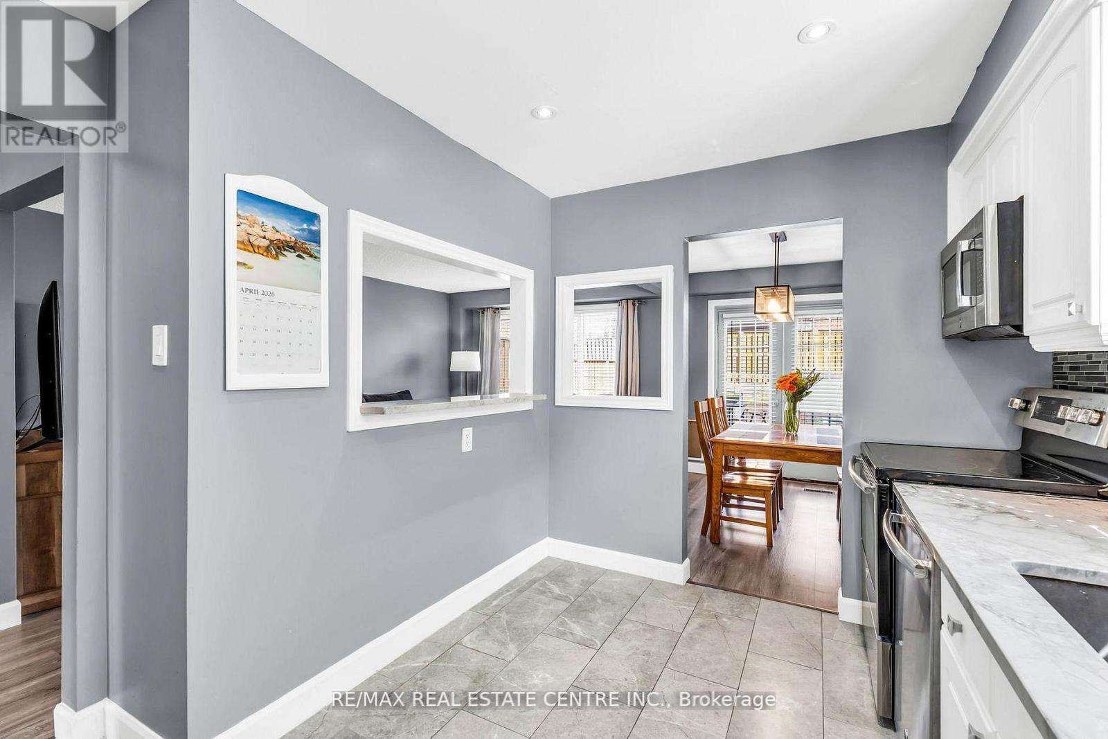 33 FOURTH AVENUE - 13