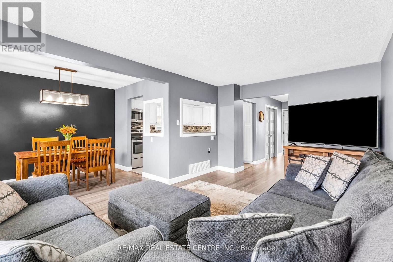 33 FOURTH AVENUE - 6