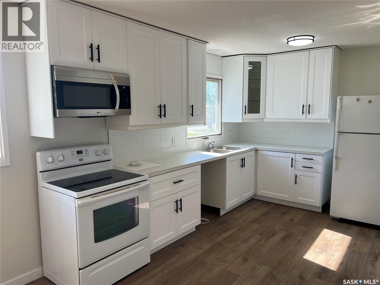 42 6th STREET NE - 8