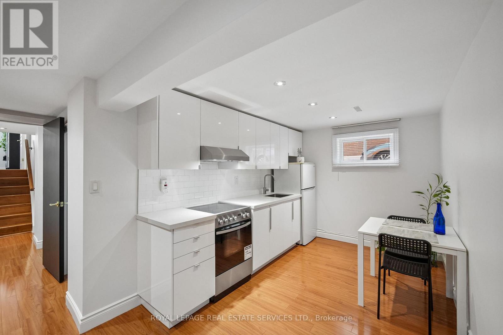 2362 GARETH ROAD - 28