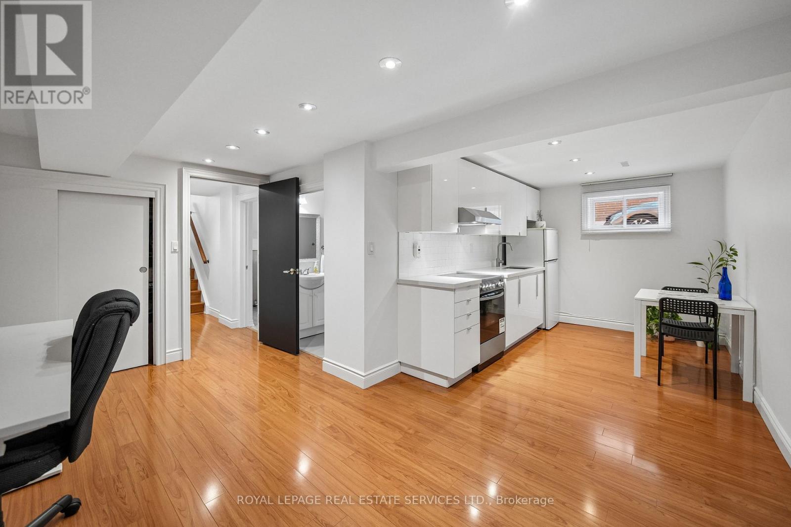 2362 GARETH ROAD - 29