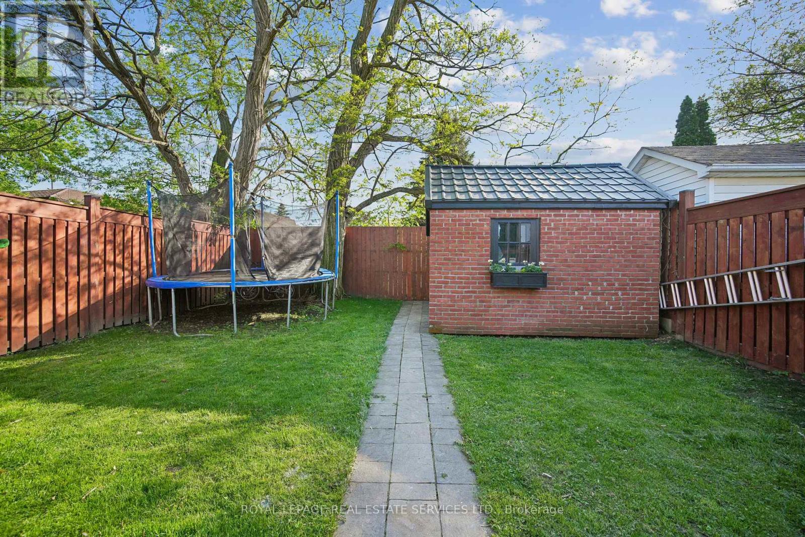 2362 GARETH ROAD - 36