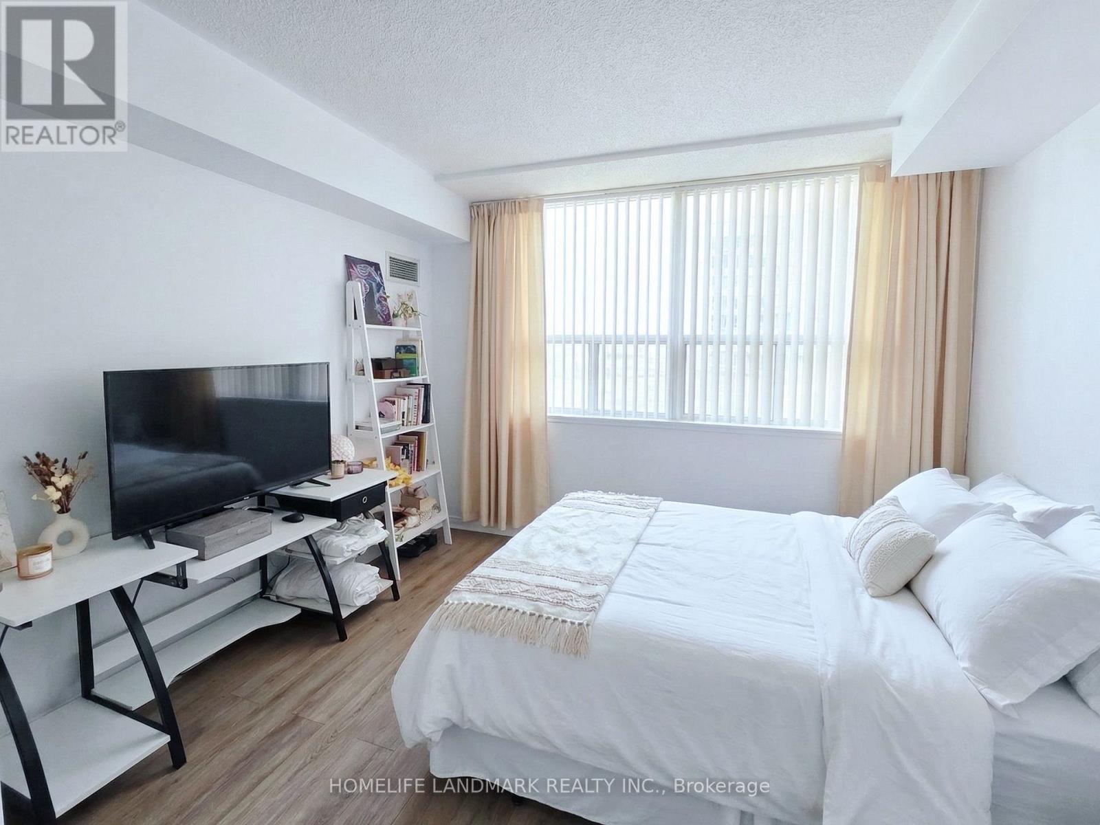 #106 7398 YONGE STREET - 7