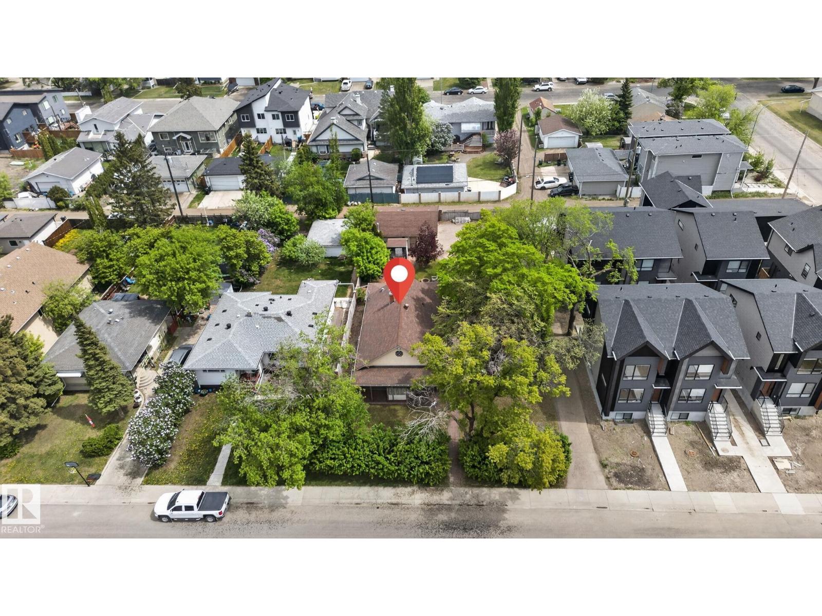 9821 153 ST NW - 11
