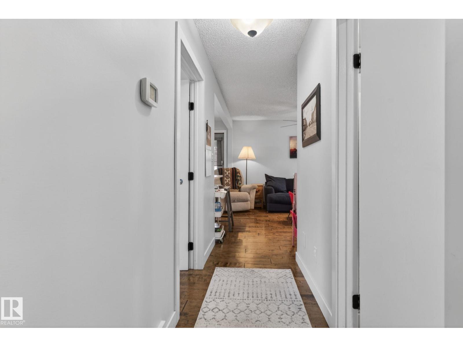 9821 153 ST NW - 18