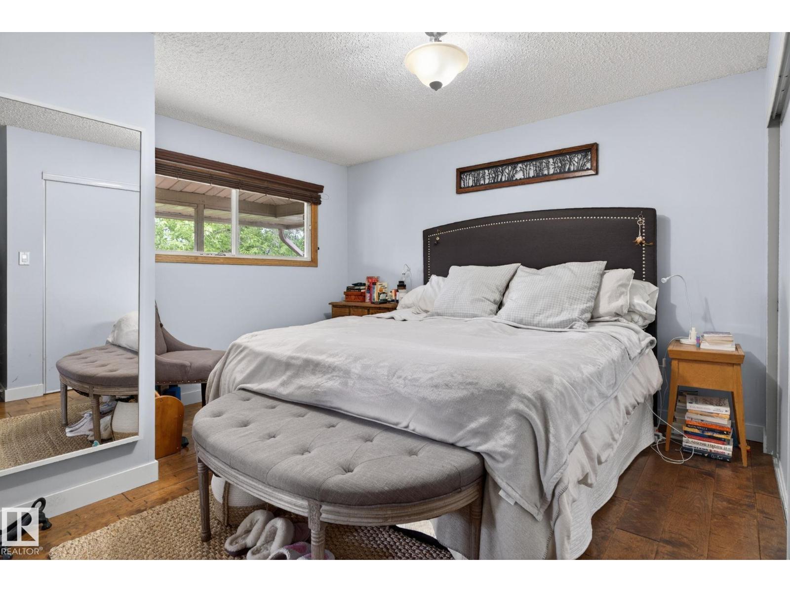 9821 153 ST NW - 24