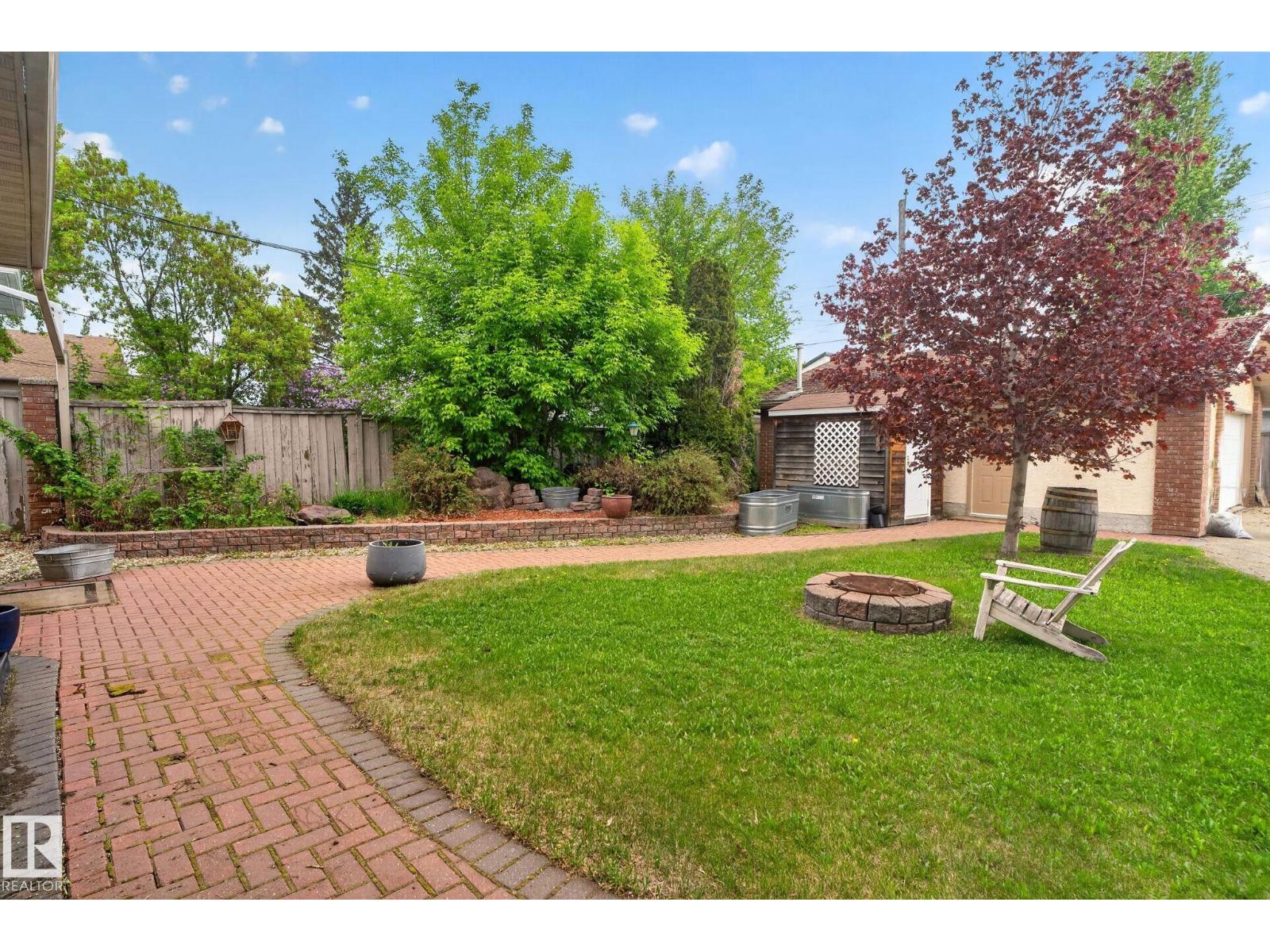 9821 153 ST NW - 8