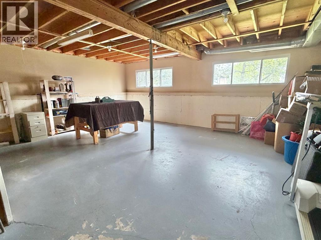 1387 Berkley Drive NW - 31