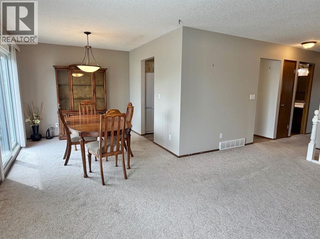 1387 Berkley Drive NW - 5