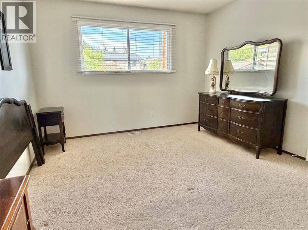 1387 Berkley Drive NW - 16